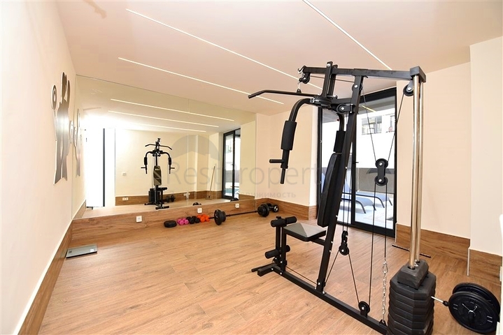 Penthouse in a new complex with sea view near Cleopatra beach