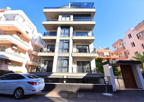 Penthouse in a new complex with sea view near Cleopatra beach