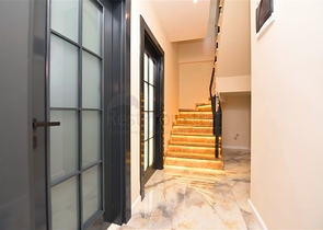 Penthouse in a new complex with sea view near Cleopatra beach