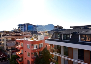 Penthouse in a new complex with sea view near Cleopatra beach