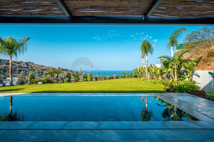 Stylish modern design villas with sea views in Yalikavak area