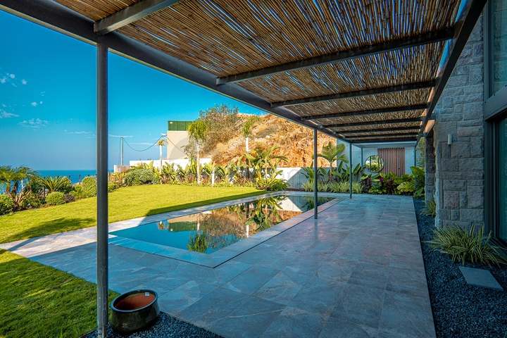 Stylish modern design villas with sea views in Yalikavak area