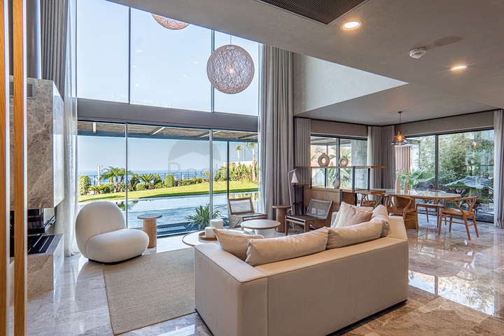 Stylish modern design villas with sea views in Yalikavak area