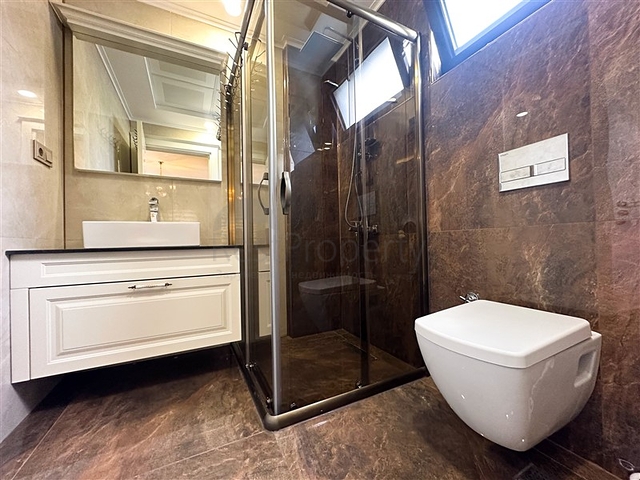 2+1 apartment in a new complex in Kargicak district