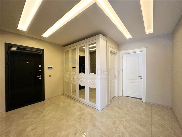 2+1 apartment in a new complex in Kargicak district