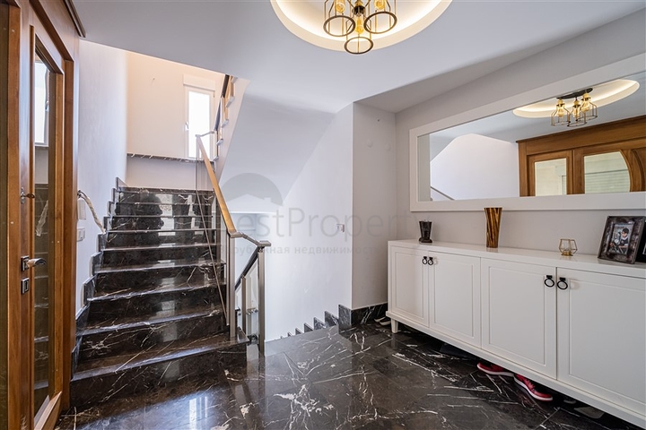 3+1 villa with panoramic view in Kargicak area