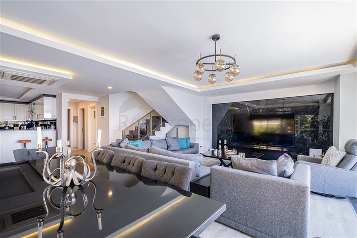 3+1 villa with panoramic view in Kargicak area