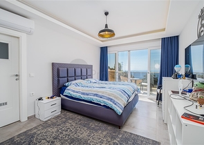 3+1 villa with panoramic view in Kargicak area