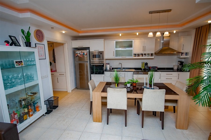 4+1 penthouse in Oba district