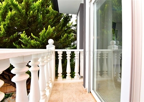 Furnished villa with panoramic views in the very center of Alanya