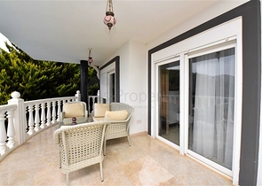 Furnished villa with panoramic views in the very center of Alanya