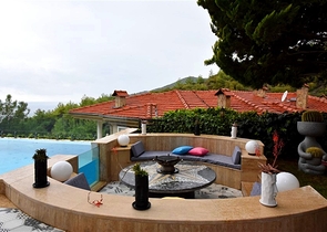 Furnished villa with panoramic views in the very center of Alanya