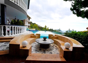 Furnished villa with panoramic views in the very center of Alanya