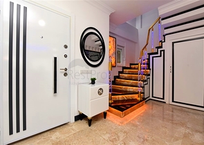 Furnished villa with panoramic views in the very center of Alanya