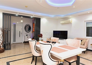 Furnished villa with panoramic views in the very center of Alanya