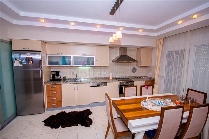 Furnished 4+1 penthouse in Oba area