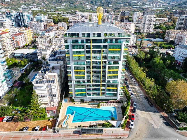 1+1 apartment on the first line in Mahmutlar district 