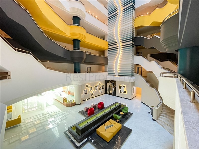 1+1 apartment on the first line in Mahmutlar district 