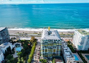 1+1 apartment on the first line in Mahmutlar district 