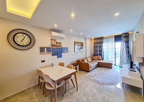 1+1 apartment on the first line in Mahmutlar district 