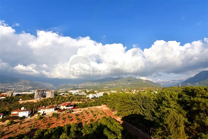 Three-bedroom penthouse in the Oba area