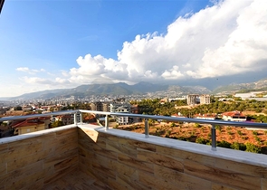 Three-bedroom penthouse in the Oba area