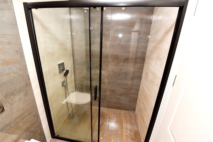 Luxury house with private pool and garden in Demirtas district