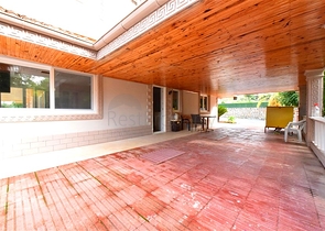 Luxury house with private pool and garden in Demirtas district