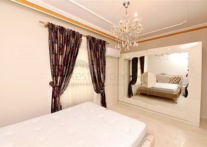 Luxury house with private pool and garden in Demirtas district