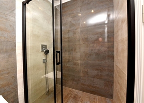 Luxury house with private pool and garden in Demirtas district