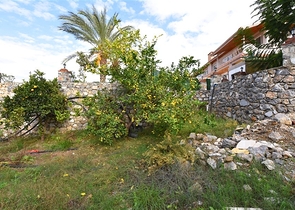 Luxury house with private pool and garden in Demirtas district