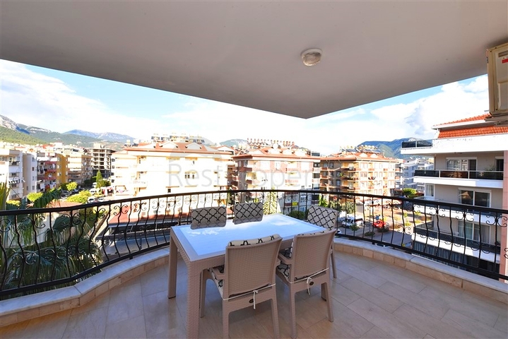 Spacious 4+1 penthouse in the Oba area