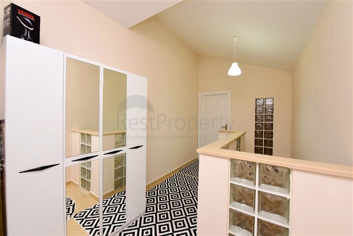 Spacious 4+1 penthouse in the Oba area