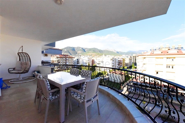 Spacious 4+1 penthouse in the Oba area