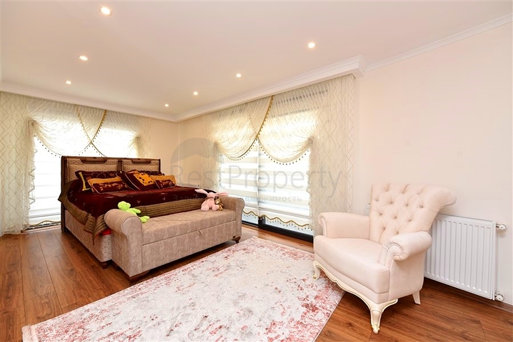 Spacious apartment in the area of Cleopatra beach