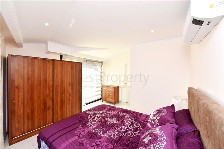 Spacious apartment in the area of Cleopatra beach