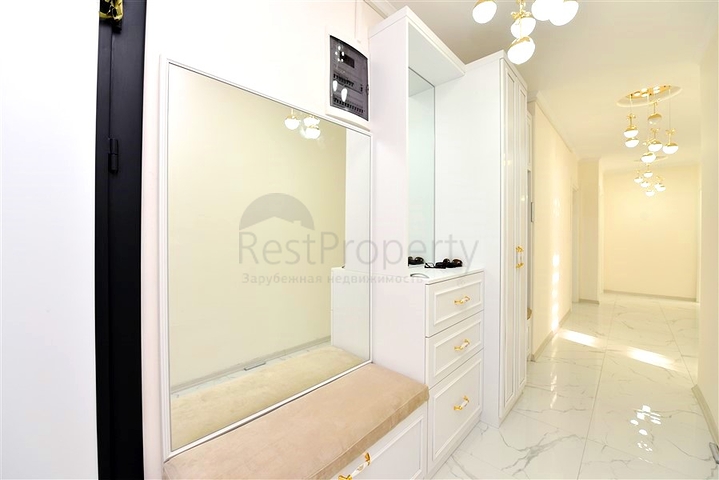 Spacious apartment in the area of Cleopatra beach