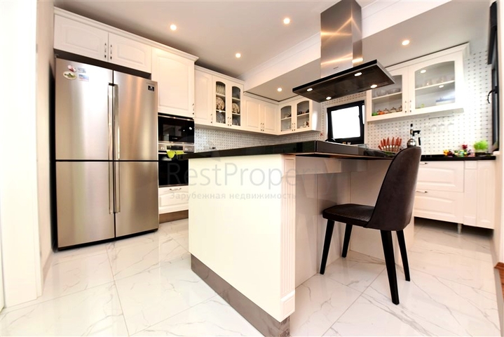 Spacious apartment in the area of Cleopatra beach