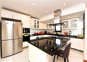 Spacious apartment in the area of Cleopatra beach