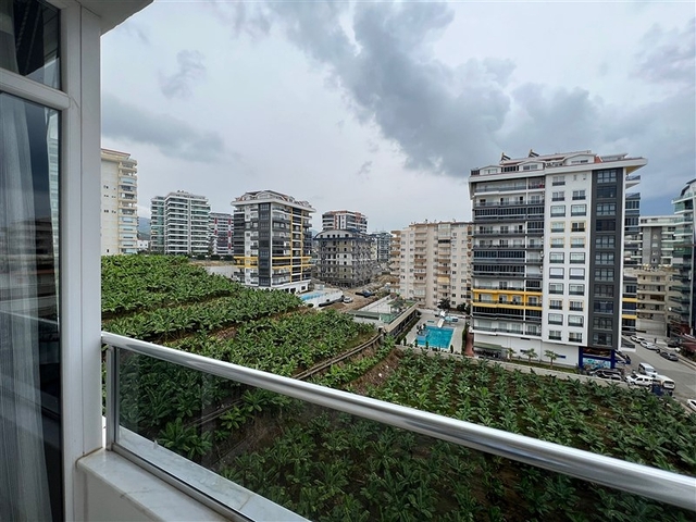 Two-bedroom apartment 450 m from the sea 