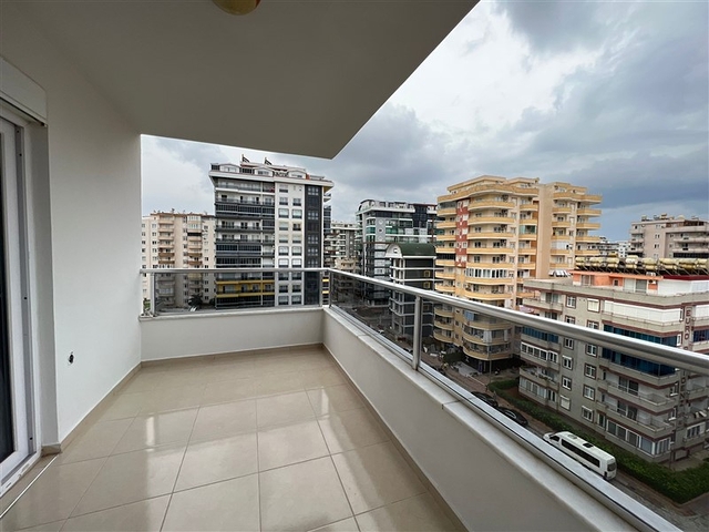 Two-bedroom apartment 450 m from the sea 