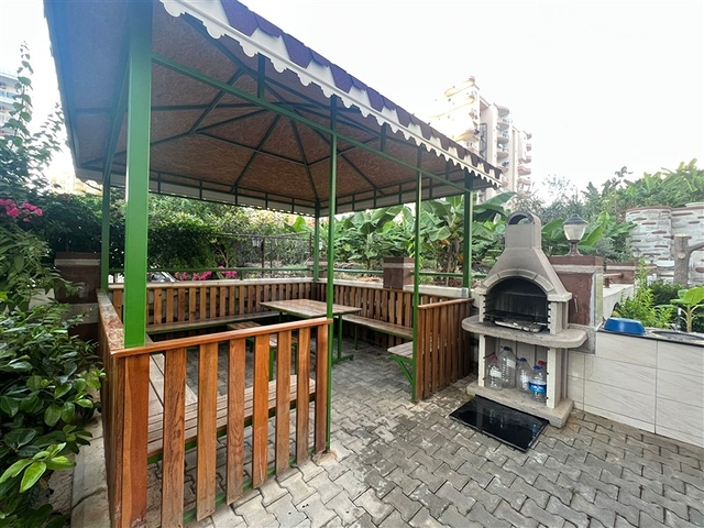 Two-bedroom apartment 450 m from the sea 