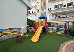 Two-bedroom apartment 450 m from the sea 