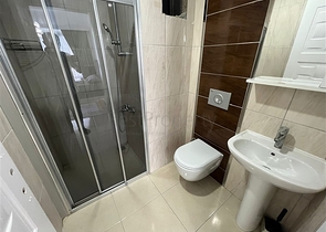 Two-bedroom apartment 450 m from the sea 