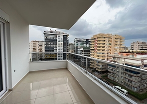 Two-bedroom apartment 450 m from the sea 