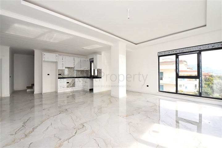 3+1 apartment in a new complex with sea view and Alanya fortress