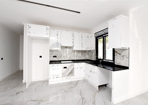 3+1 apartment in a new complex with sea view and Alanya fortress