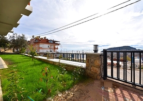 3+1 apartment in a new complex with sea view and Alanya fortress