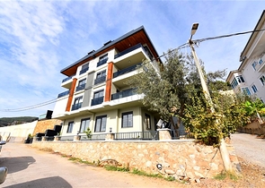 Two-bedroom apartment with stunning panoramic sea views