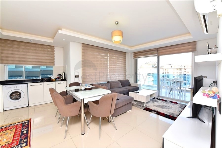 Large 1+1 apartment in a modern complex in Kestel district